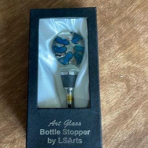 Wine bottle stopper